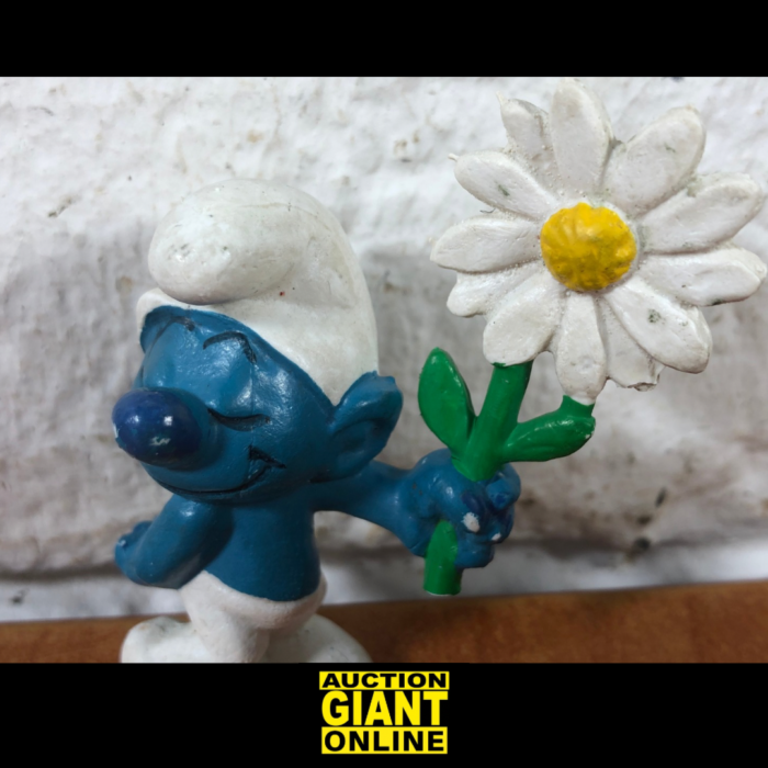 Vintage Smurf with Daisy Figurine - Image 2