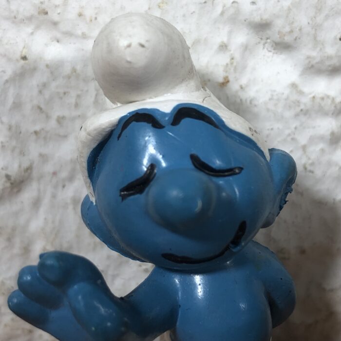 Vintage 'Pardon Me' Smurf Figurine (Made in West Germany) - Image 2