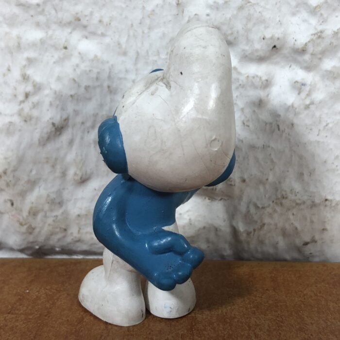 Vintage 'Pardon Me' Smurf Figurine (Made in West Germany) - Image 4