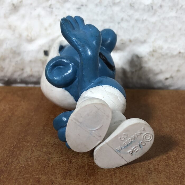 Vintage 'Pardon Me' Smurf Figurine (Made in West Germany) - Image 6