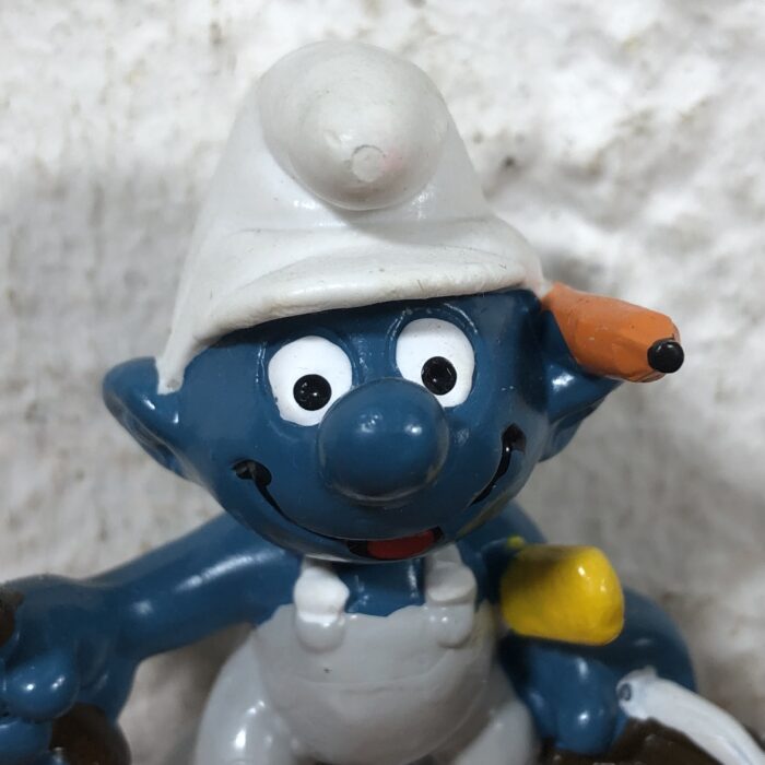 Vintage Handy Smurf Figurine (Made in Hong Kong) - Image 2