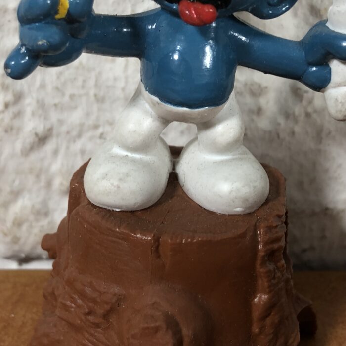 Vintage French Fries Smurf Pencil Sharpener - Image 4