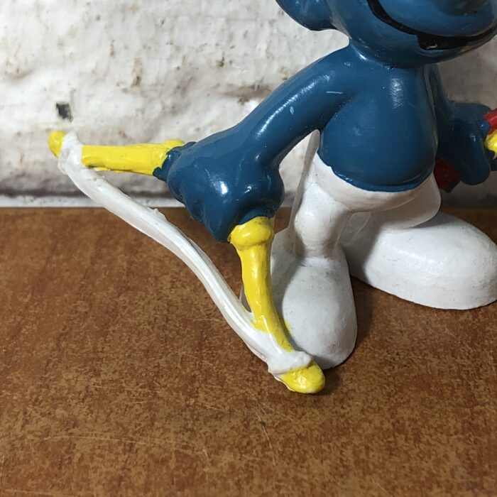 Vintage Archer Smurf Figurine (Made in Hong Kong) - Image 3