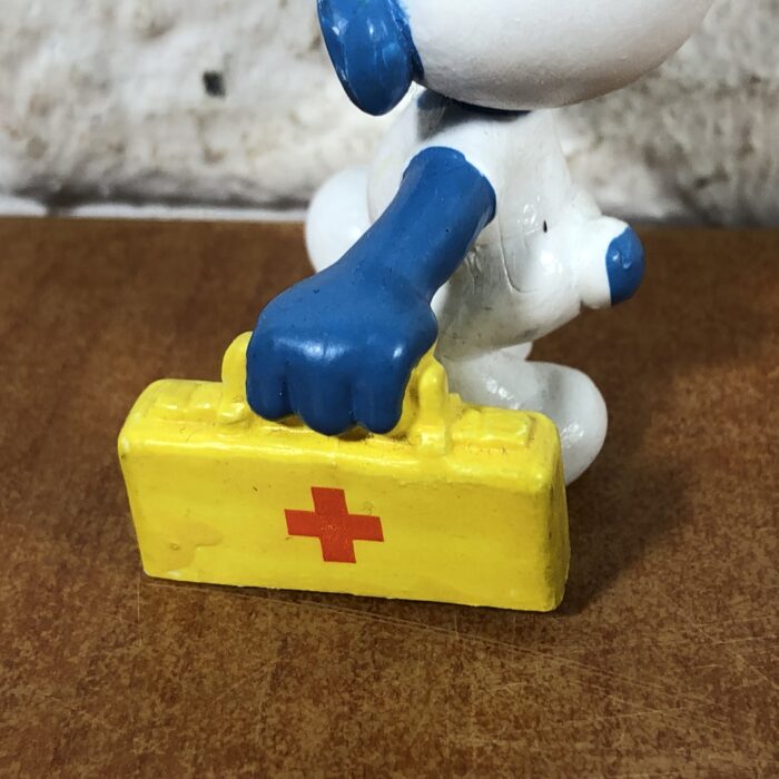 Vintage First Aid Smurf Figurine (Made in Germany) - Image 5