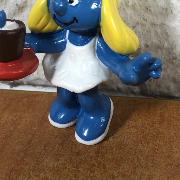 Vintage Waitress Smurfette Figurine (Made in Germany) - Image 4