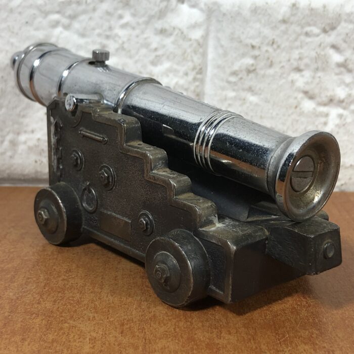 Vintage Vanguard Cannon Style Table Lighter