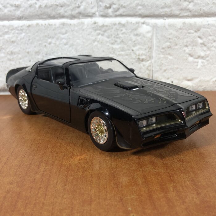 1977 Pontiac Firebird (1:24)