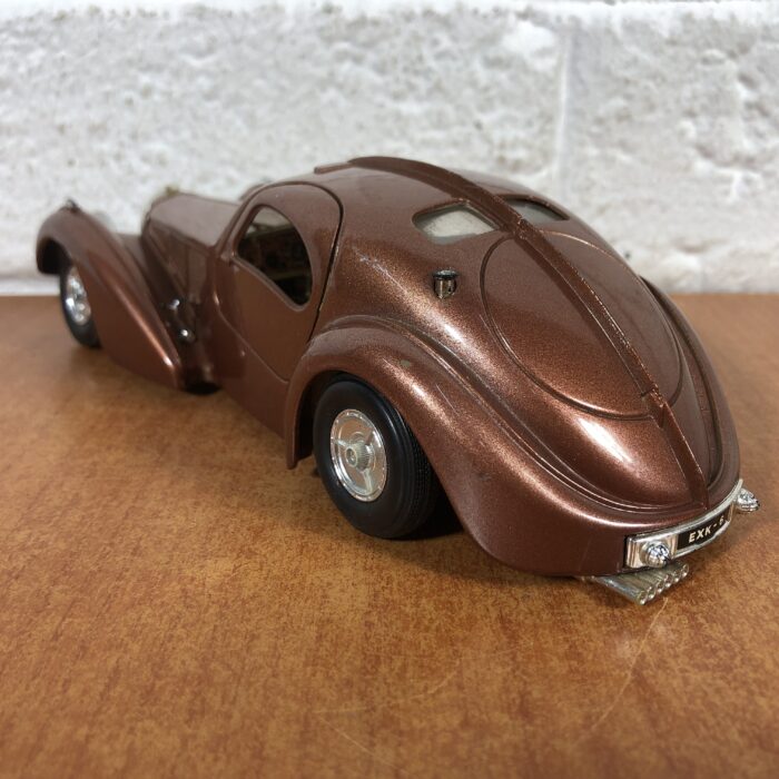 1996 Bugatti Atlantic (1:24) ~ Made in Italy - Image 7