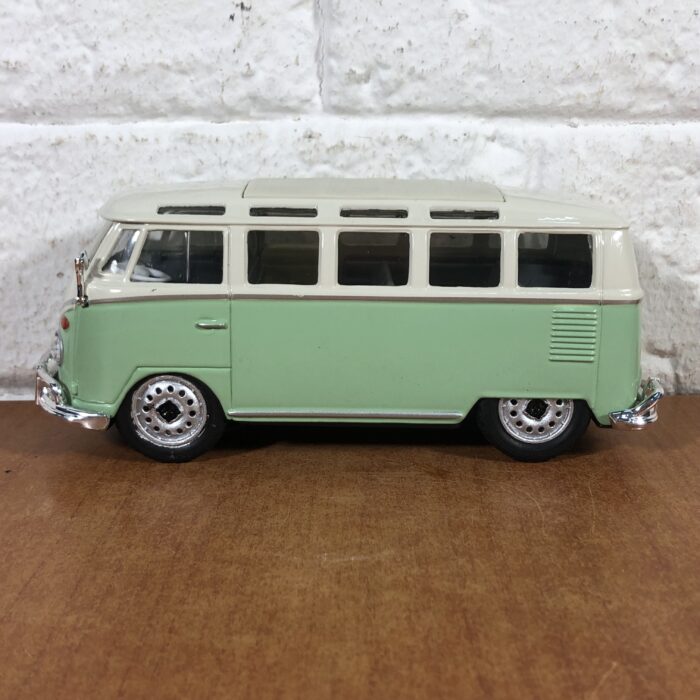 Volkswagen Van Samba (1:25) - Image 5