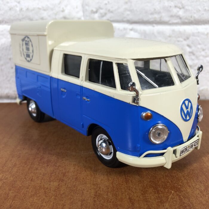 Volkswagen Type 2 (T1) Food & Drink Van (1:24)