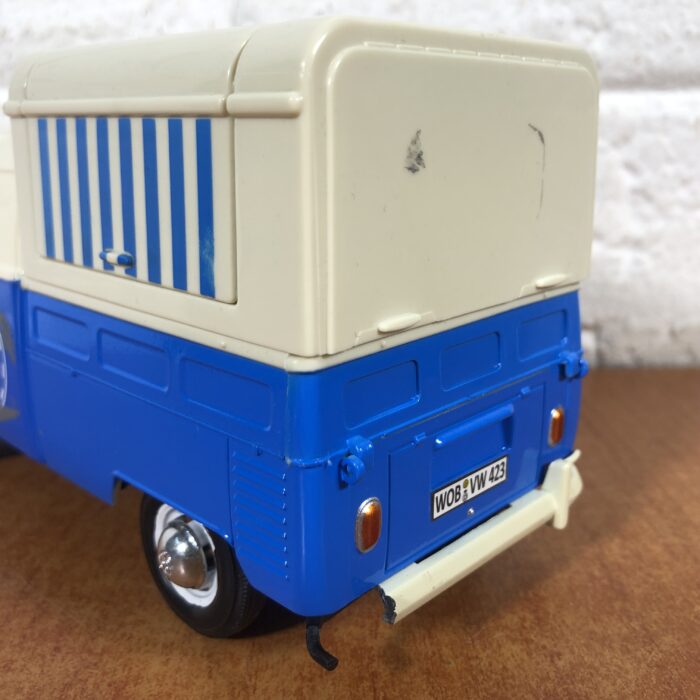 Volkswagen Type 2 (T1) Food & Drink Van (1:24) - Image 9