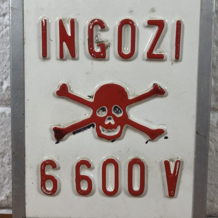 Vintage Danger Sign - Image 4