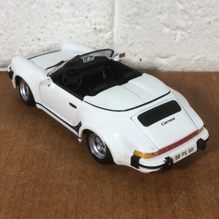 1989 Porsche 911 Speedster (1:24) - Image 6