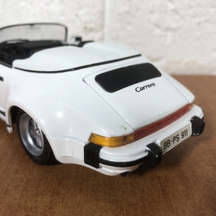 1989 Porsche 911 Speedster (1:24) - Image 7