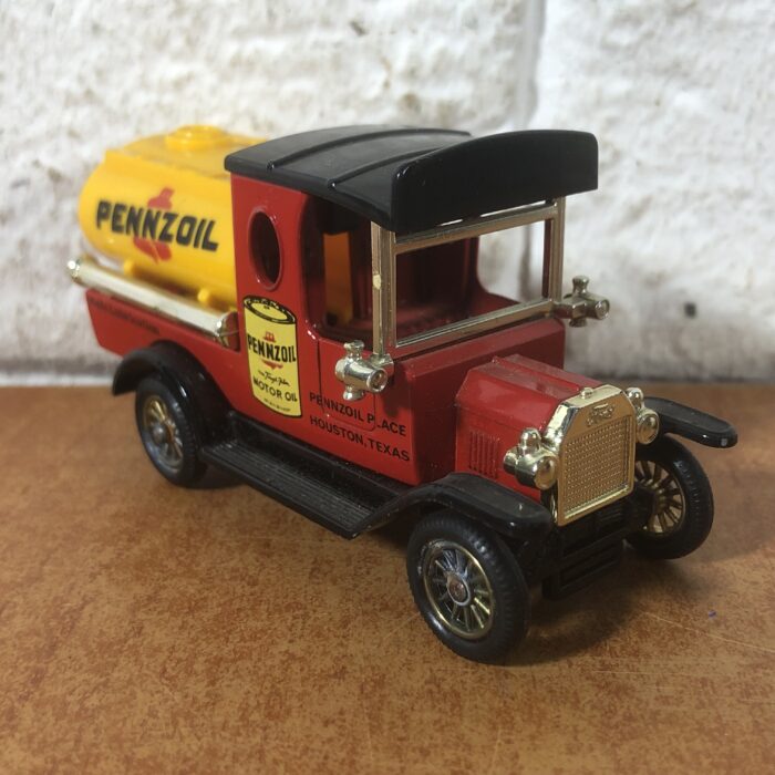 Days Gone by Lledo ~ Pennzoil Ford Tanker (Made in England)