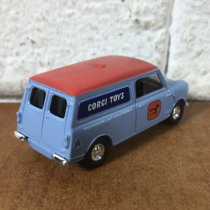 Vanguards by Lledo ~ Corgi Austin Mini Van - Image 5