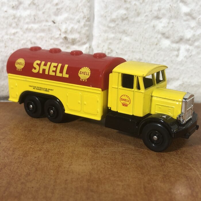 Days Gone by Lledo ~ Shell Scammell Tanker