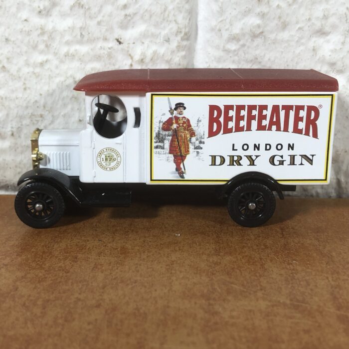 Days Gone by Lledo ~ Beefeater 1931 Morris Van - Image 3