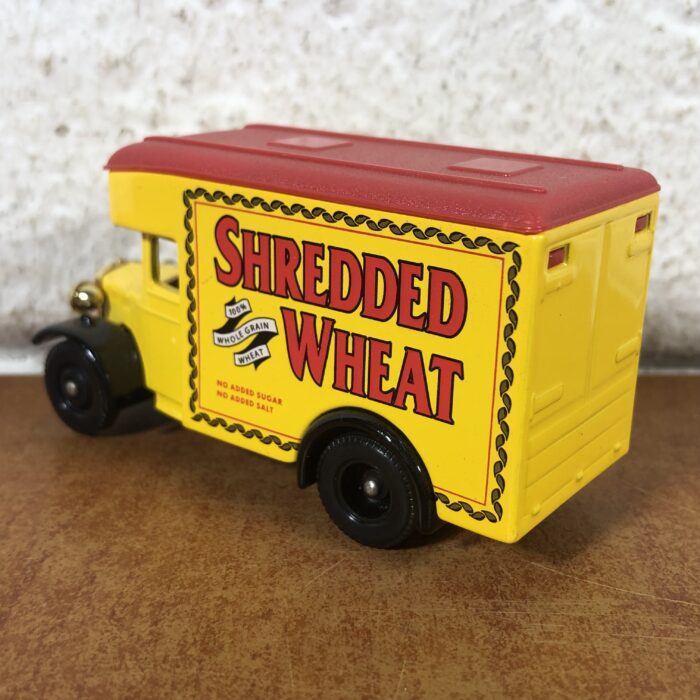 Days Gone by Lledo ~ Shredded Wheat Dennis Parcels Van (with Magazine) - Image 5