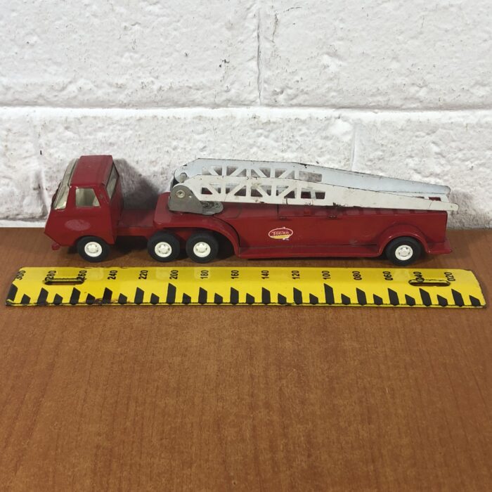 Vintage Pressed Metal Tonka Fire Truck - Image 10