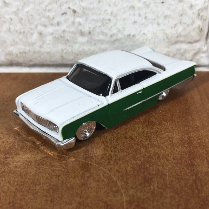 1960 Ford Starliner on Flatbed Model - Image 7