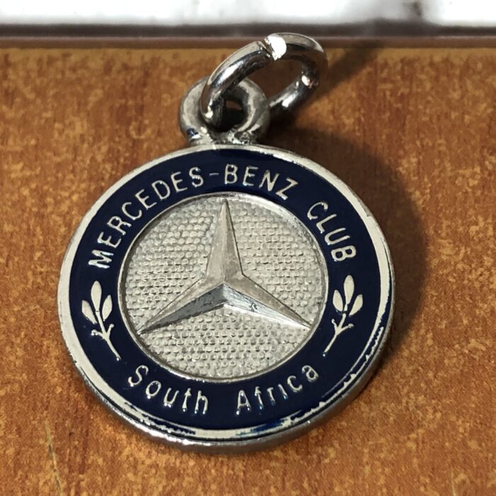 Mercedes-Benz Badges - Image 4