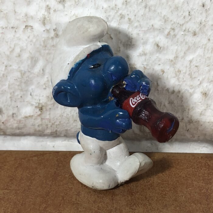 Lot 119: Vintage Coca Cola Smurf Figurine (Peyo ~ Made in Hong Kong)