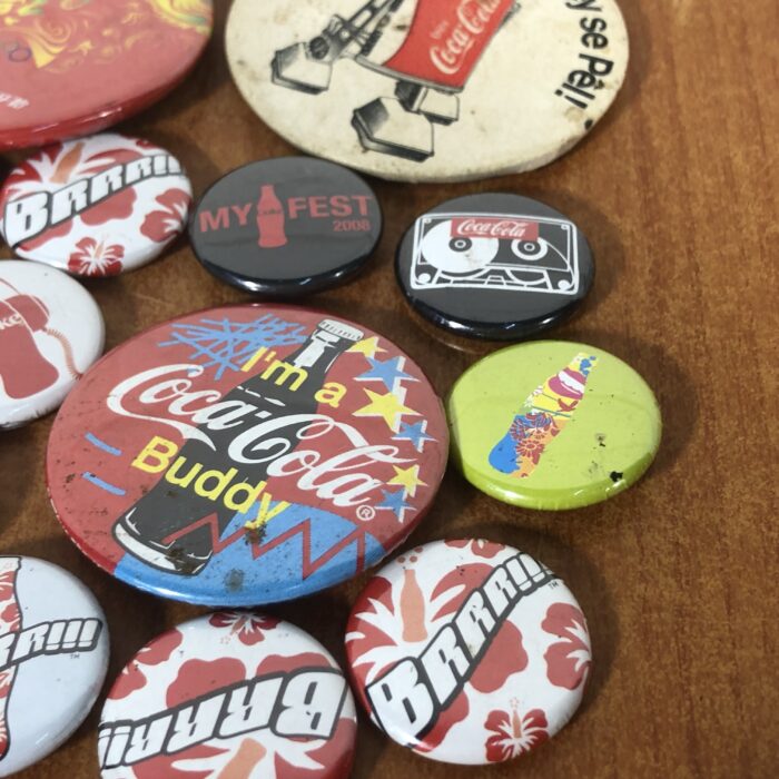 Lot 105: Coca Cola Pin Badges - Image 8