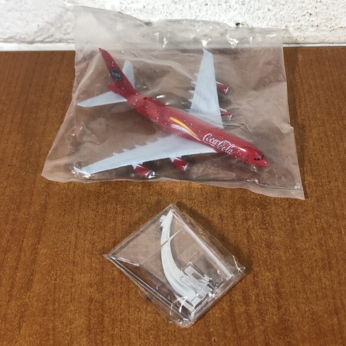 Lot 103: Coca Cola Airplane Model