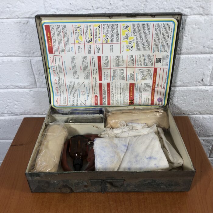 Vintage 1940s WW2 St John's First Aid Kit - Image 3