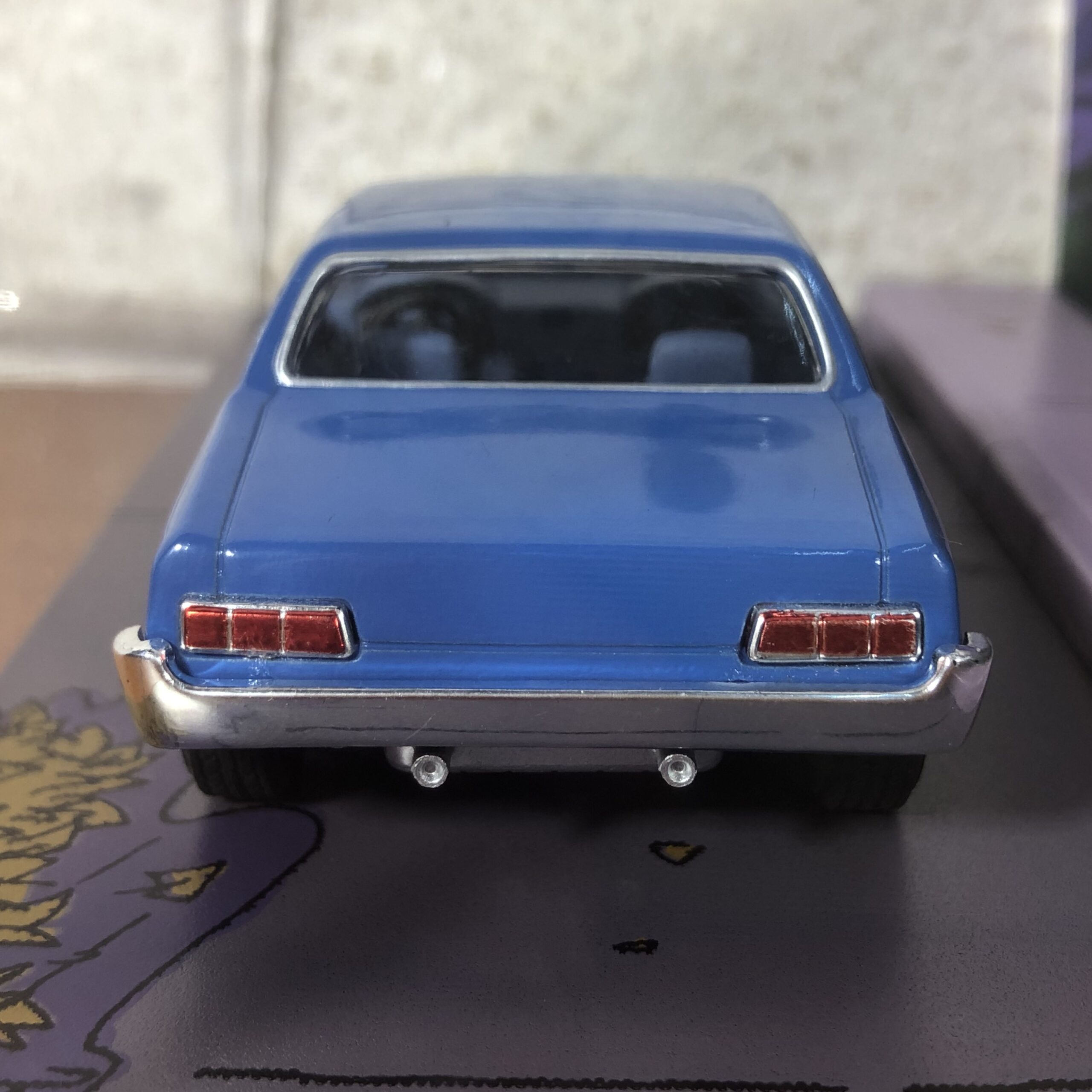 Batman Automobilia Detective Comis 400 AuctionGiant batman-automobilia-detective-comis-400-auctiongiant
