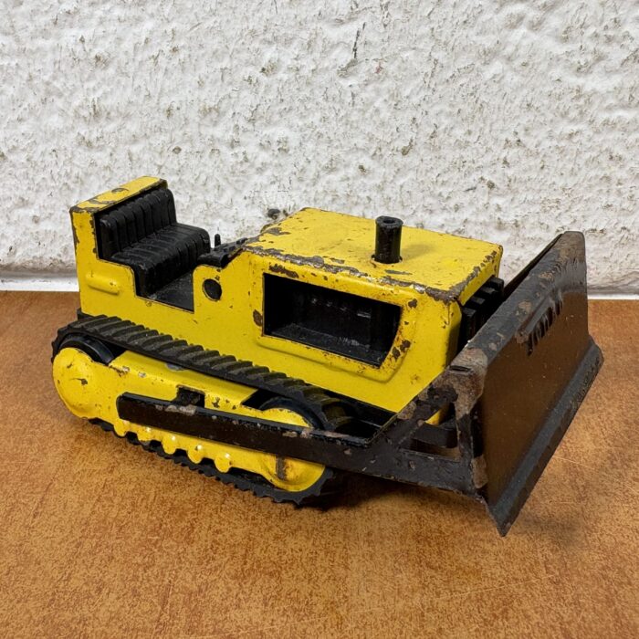 Lot 68: Vintage Tonka Pressed Metal Model Bulldozer