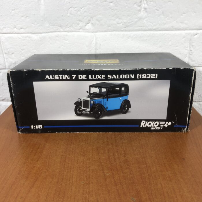 1932 Austin 7 De Luxe Saloon (1:18) - Image 10