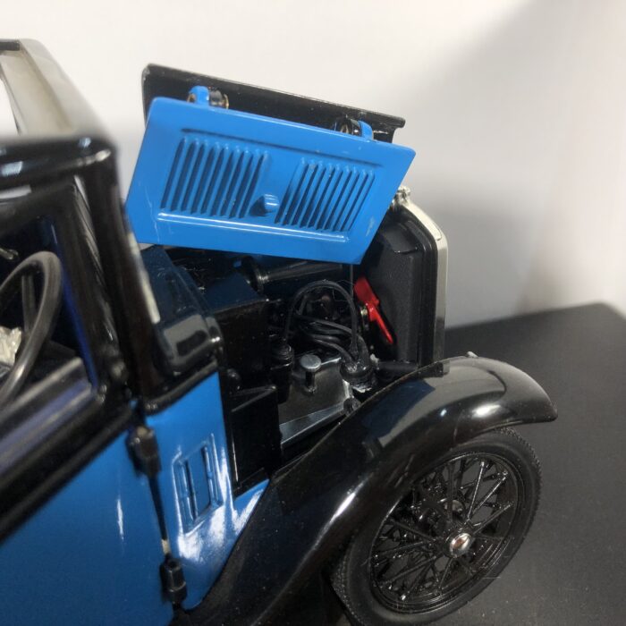 1932 Austin 7 De Luxe Saloon (1:18) - Image 6
