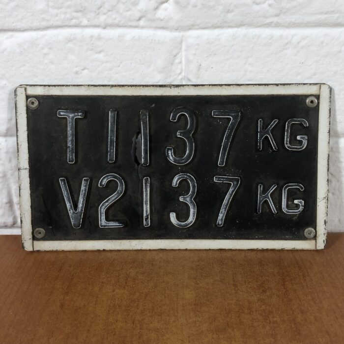 Vintage Number Plates - Image 6