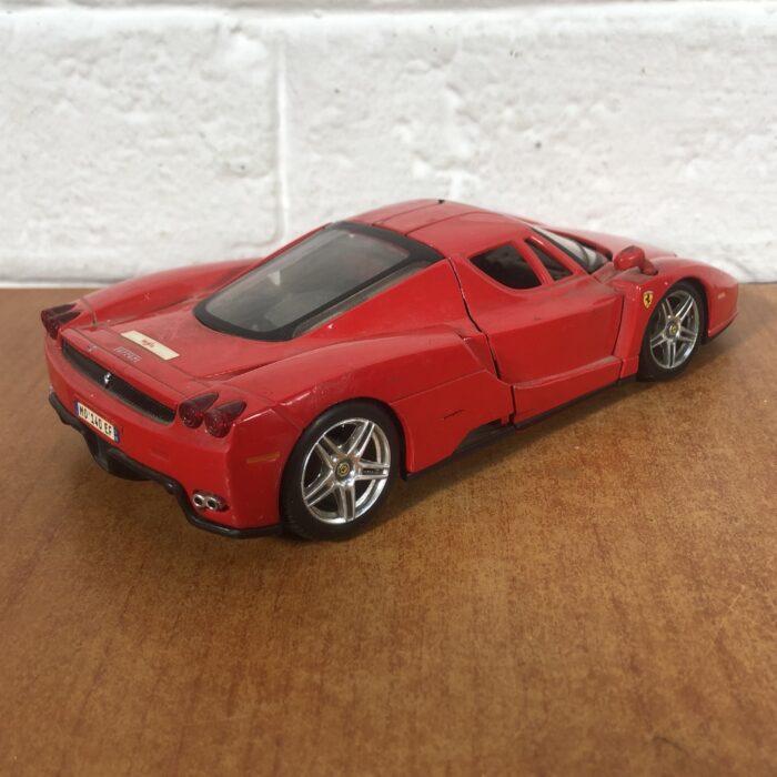 Ferrari Enzo (1:24) - Image 7