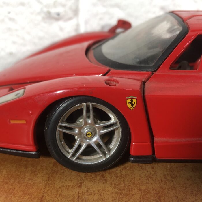 Ferrari Enzo (1:24) - Image 5