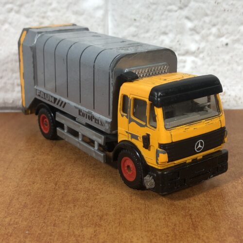 Siku Mercedes-Benz Faun Rotopress Truck (1:43) ~ Made in Germany