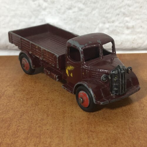 Dinky Toys ~ Austin (Made in England)