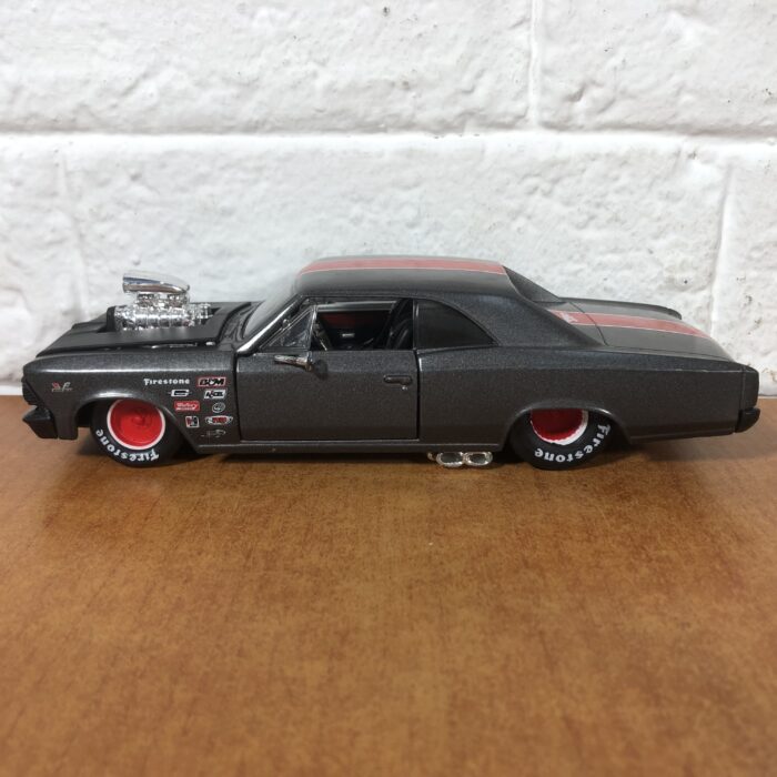1966 Chevrolet Chevelle (1:24) - Image 4