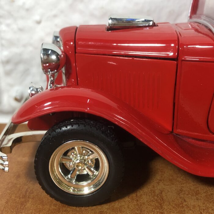 1932 Ford Coupe (1:24) - Image 5
