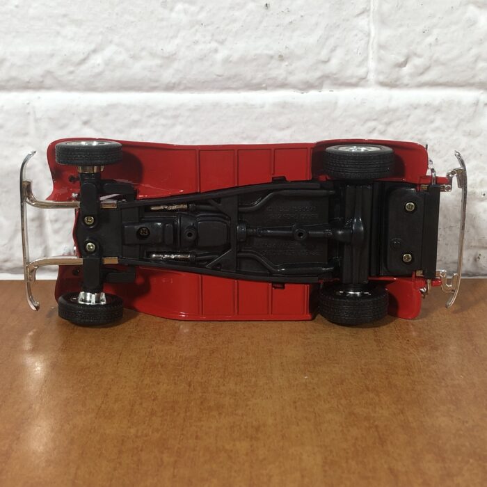 1932 Ford Coupe (1:24) - Image 8
