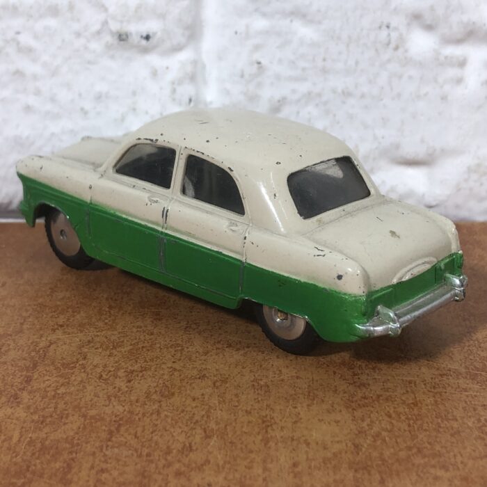 Corgi Toys ~ Ford Consul (Made in GT Britain) - Image 4