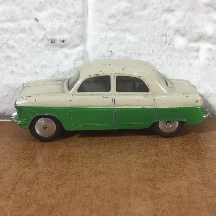 Corgi Toys ~ Ford Consul (Made in GT Britain) - Image 3
