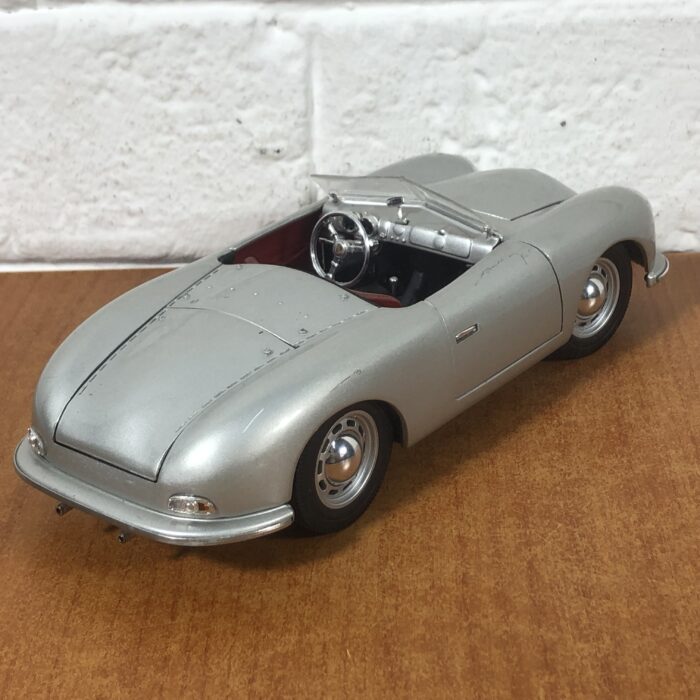 1948 Porsche No.1 356 Roadster (1:18) - Image 8