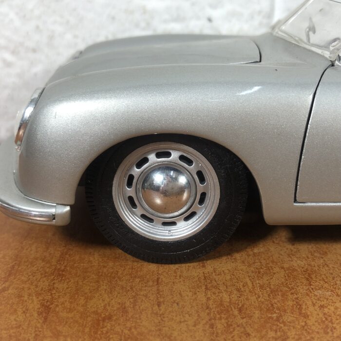 1948 Porsche No.1 356 Roadster (1:18) - Image 6