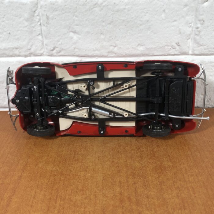 1940 Ford Sedan (1:18) - Image 8