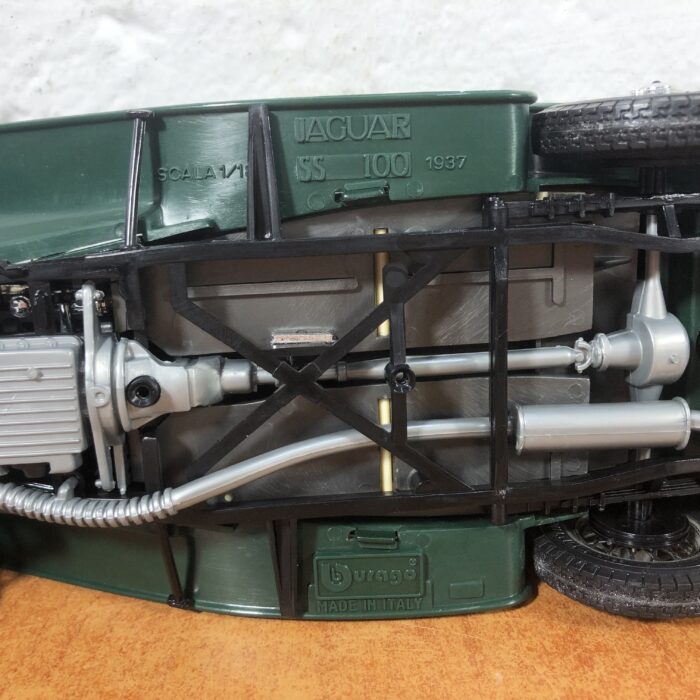 1937 Jaguar SS 100 (1:18) ~ Made in Italy - Image 10