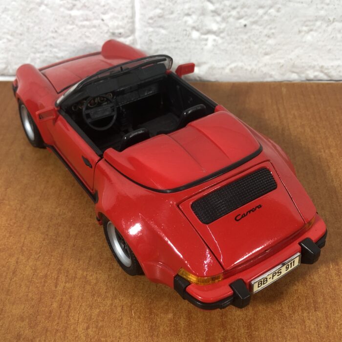 1989 Porsche 911 Speedster (1:18) - Image 6