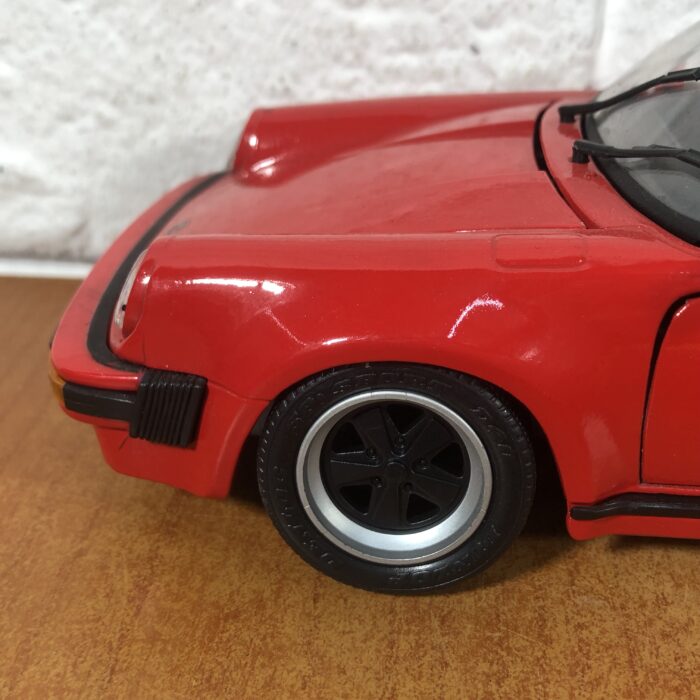1989 Porsche 911 Speedster (1:18) - Image 5